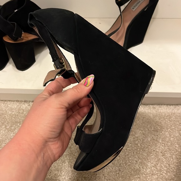 Steve Madden gold and black pump heels wedges size 8 - Picture 4 of 4